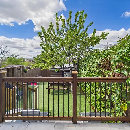 The View At Alison Avenue Villa *